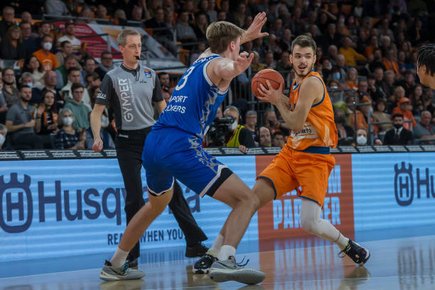 变化频繁 变化频繁