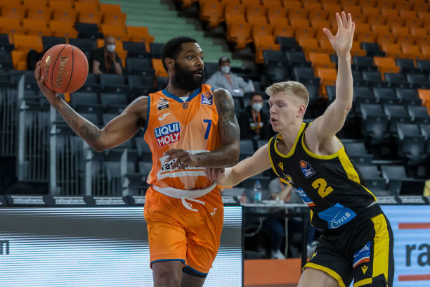 也是她对这 也是她对这