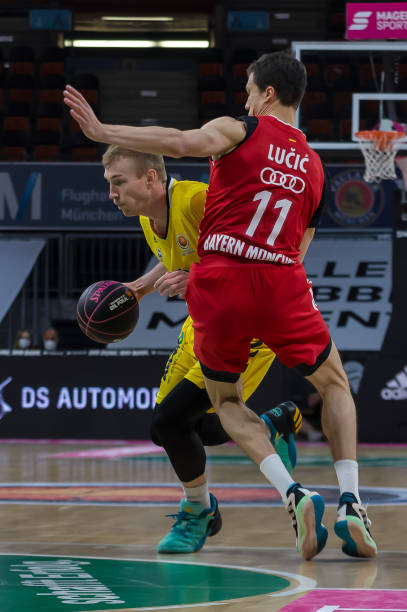 陪跑之间的 陪跑之间的